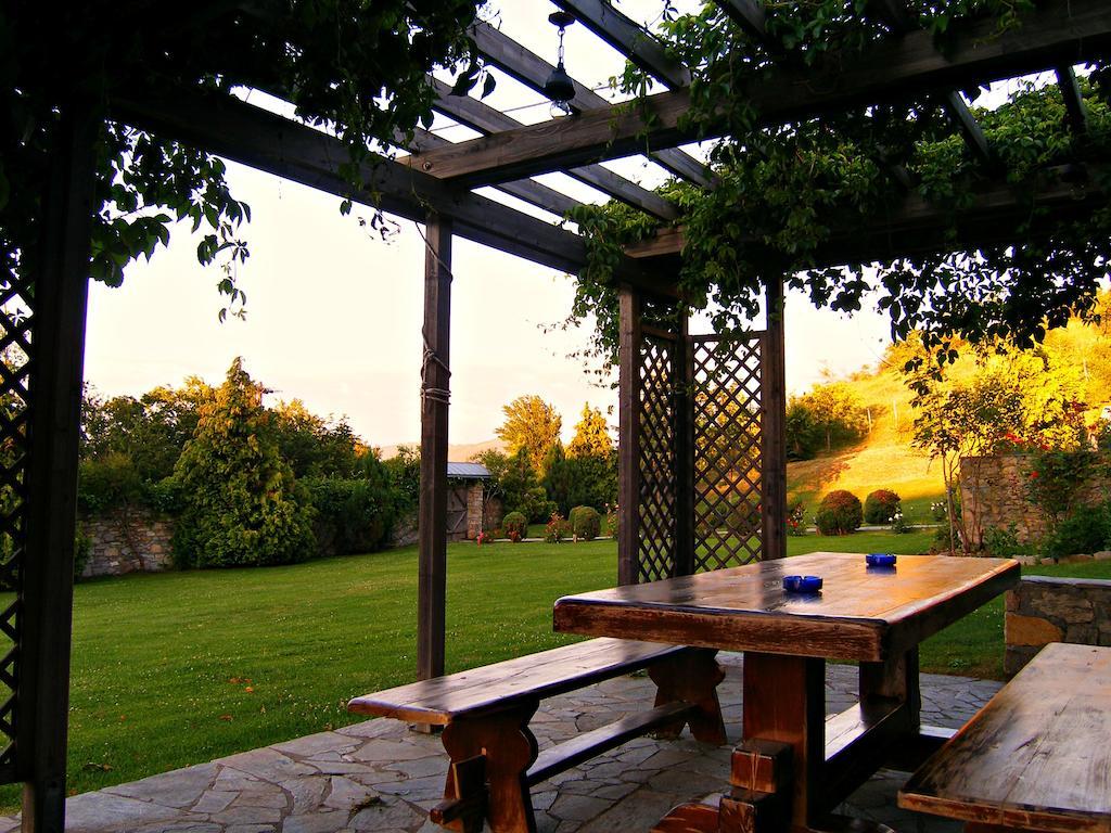 La Moara Hotel Nimfaíon Buitenkant foto